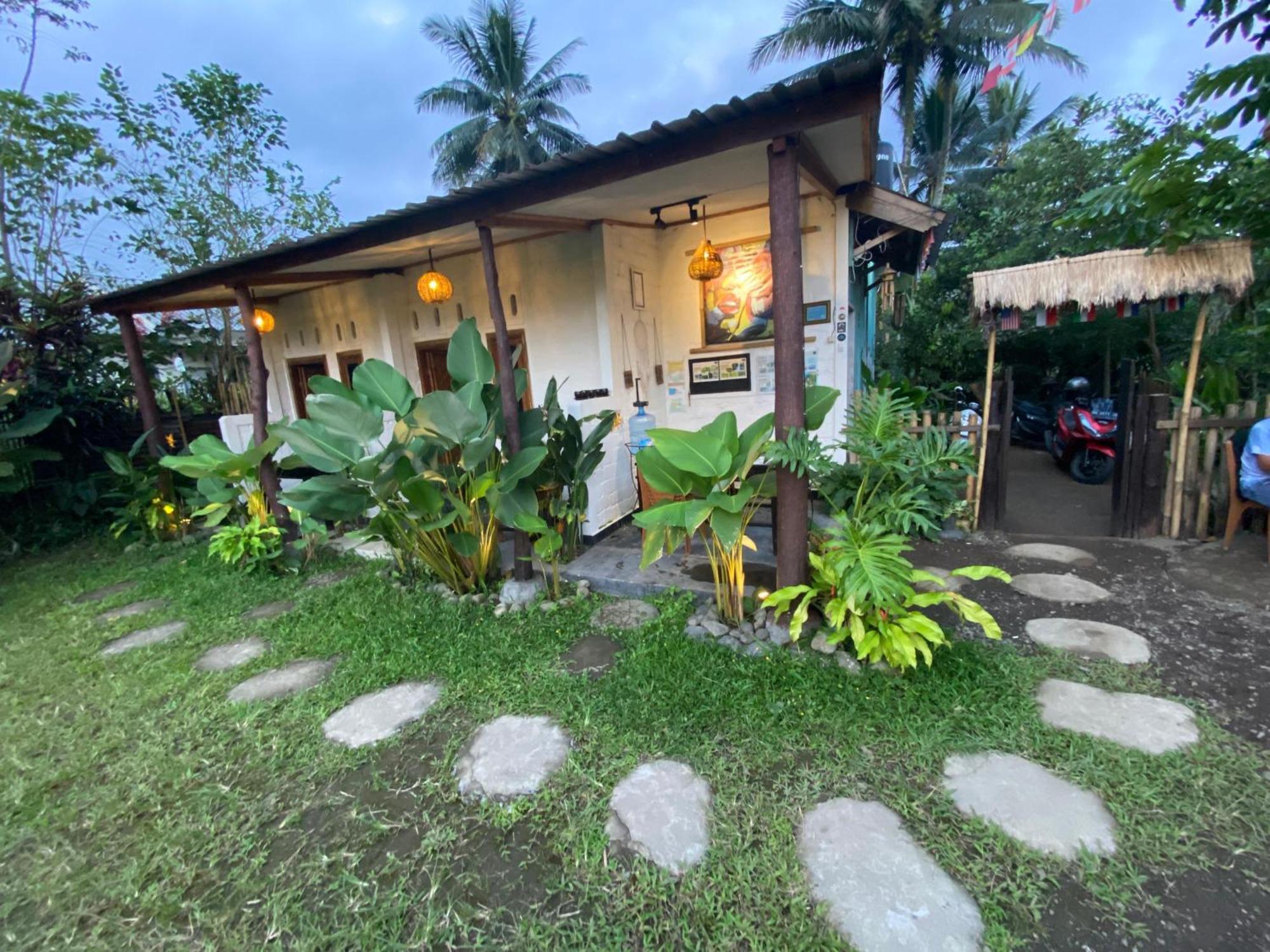 Alfarizi * Tetebatu